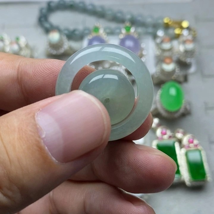 未镶嵌定制翡翠冰晴18.5mm