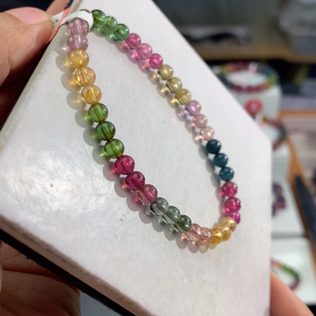 碧玺手链未镶嵌       5mm。