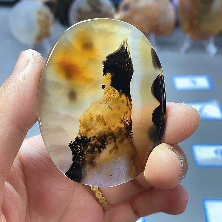 玛瑙/玉髓未镶嵌珠宝半成品