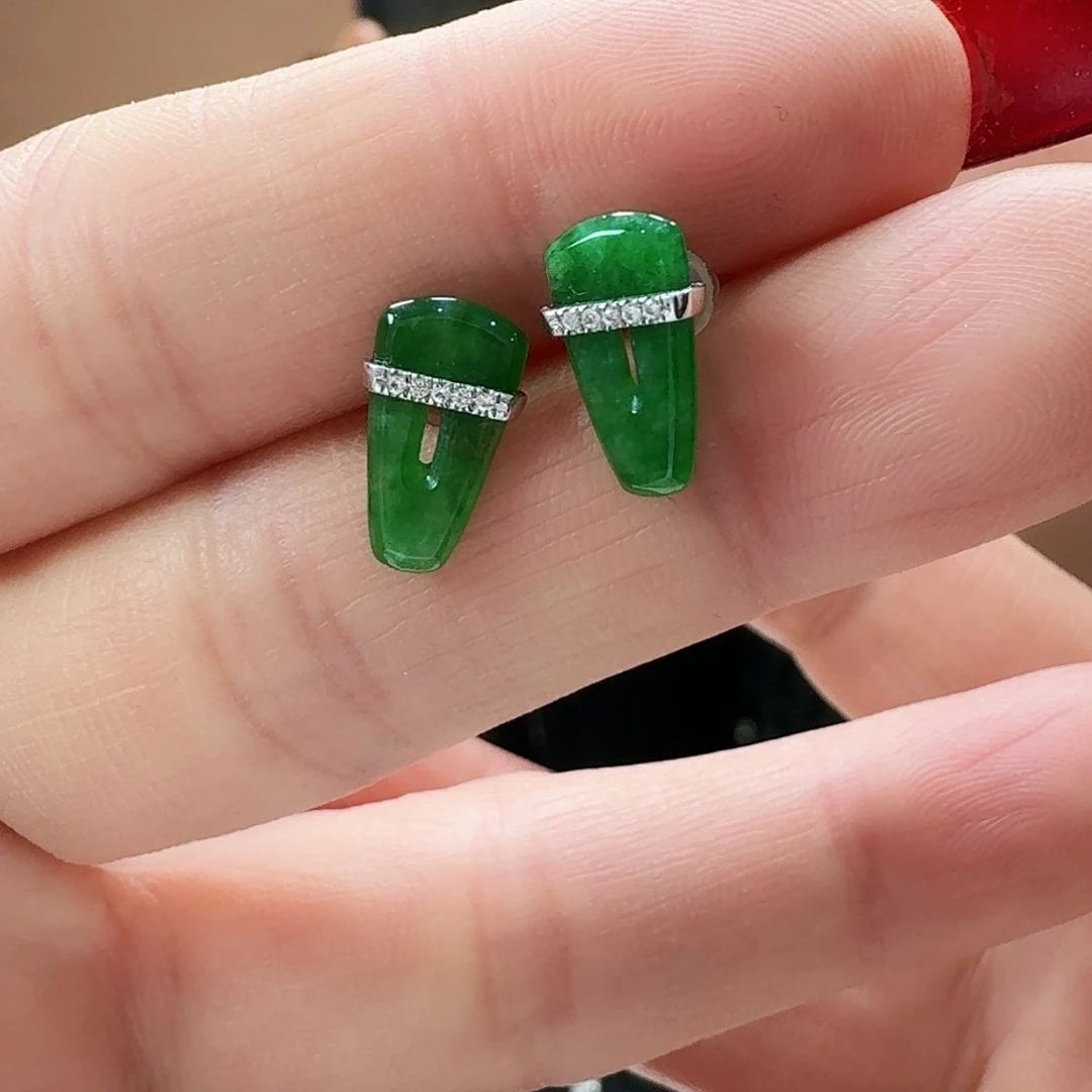 翡翠耳饰18K金镶嵌耳饰