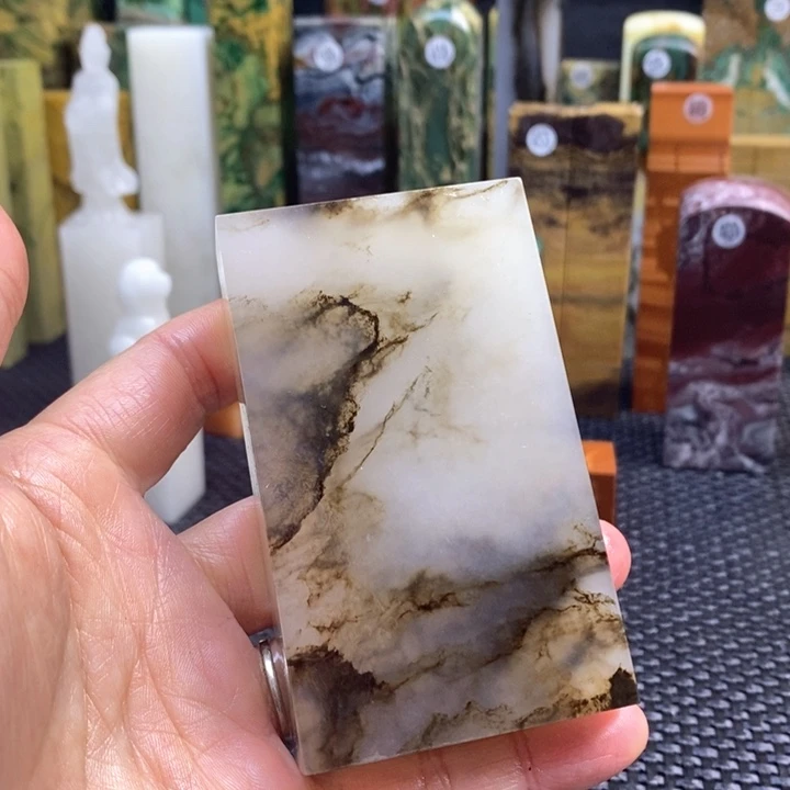 四川石贝*塔青田石印章石