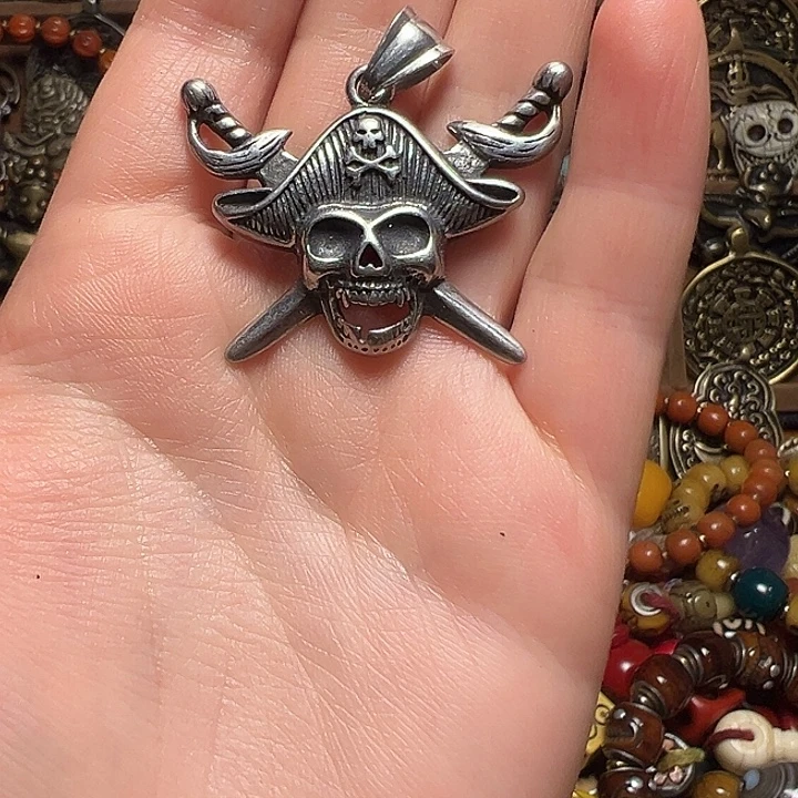 藏银吊坠   尸陀林