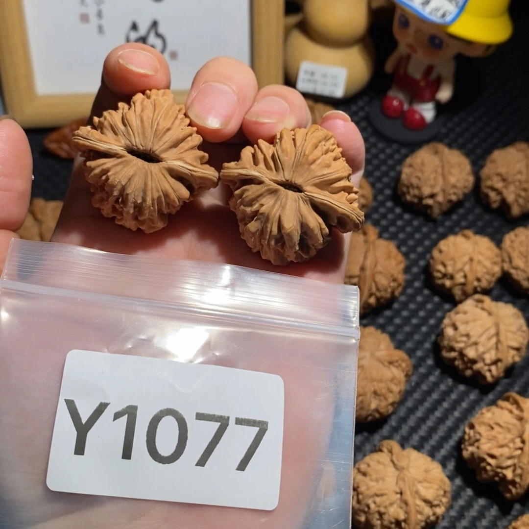 文玩核桃把件怪*四座楼