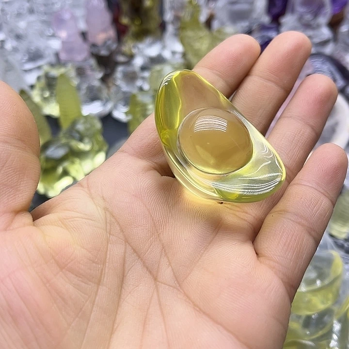 水晶摆件未镶嵌幸****?摆件