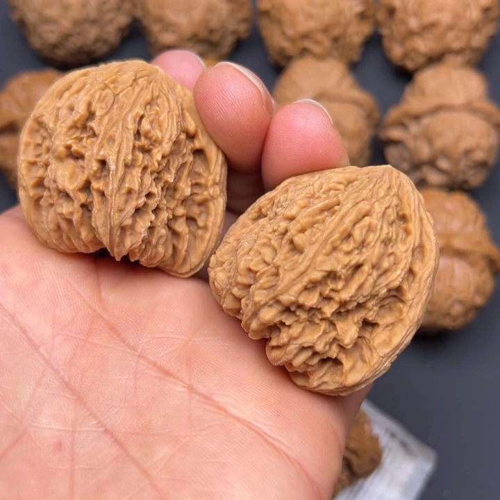 文玩核桃吊坠南疆37