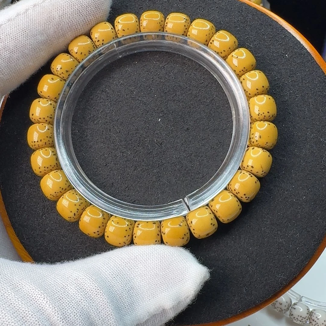 手串星月菩提卡9正月通体鸡油黄