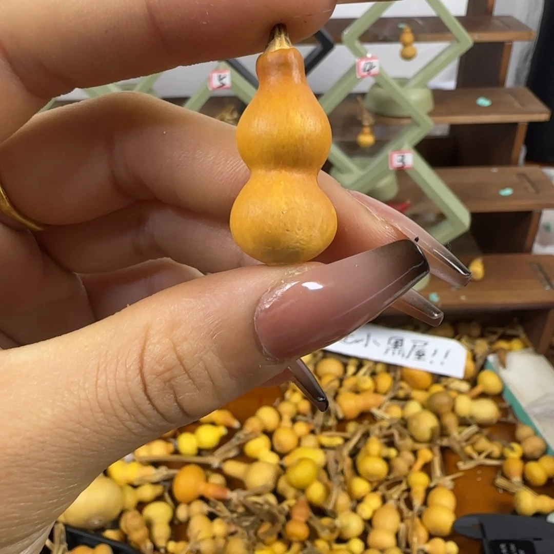 天然草里金小葫芦