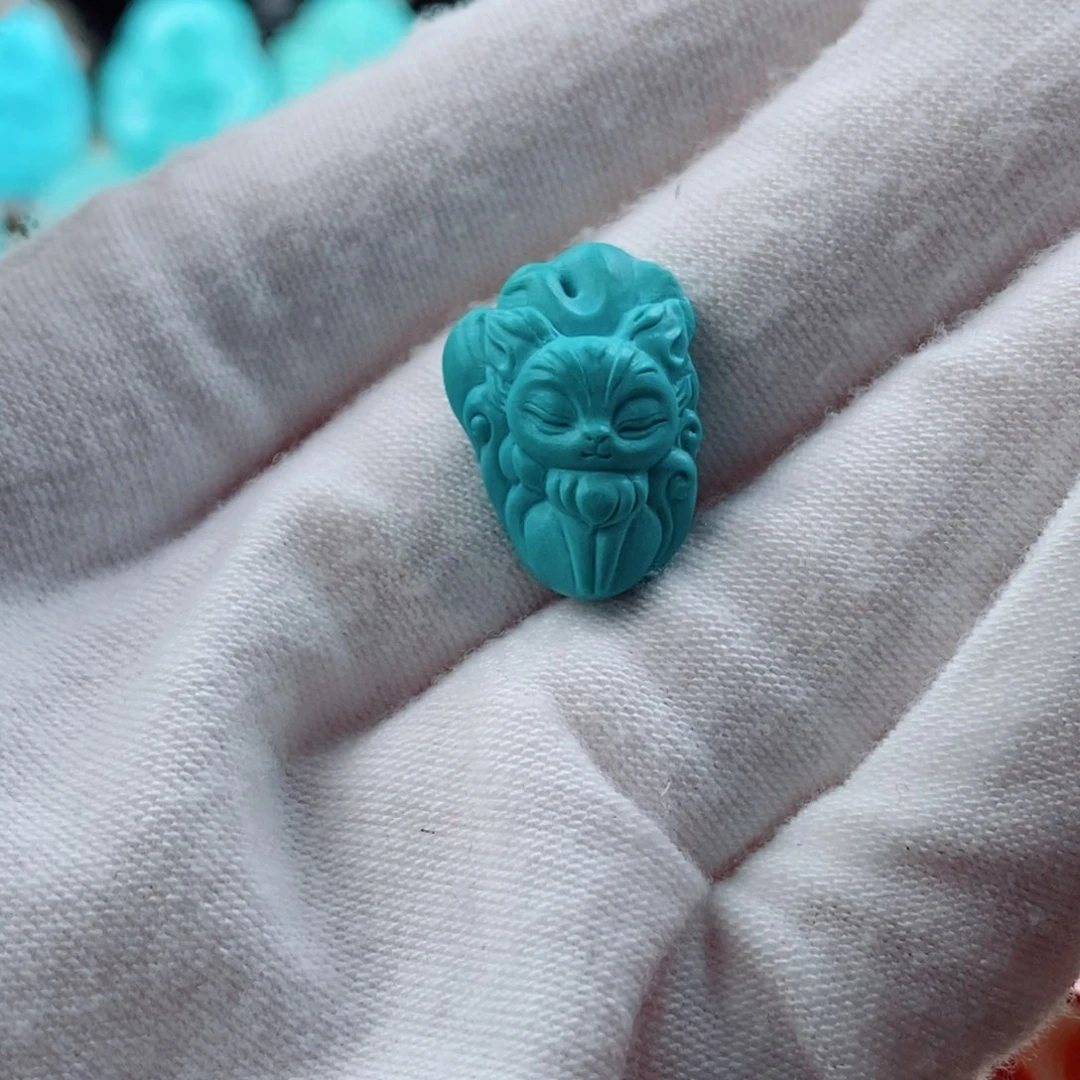 绿松石配饰未镶嵌