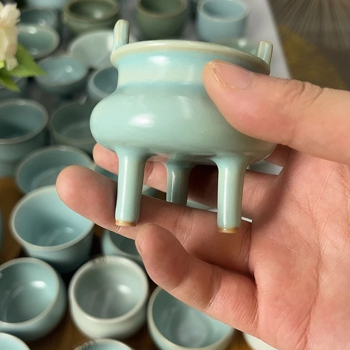 天***8317仿古釉小香炉高足