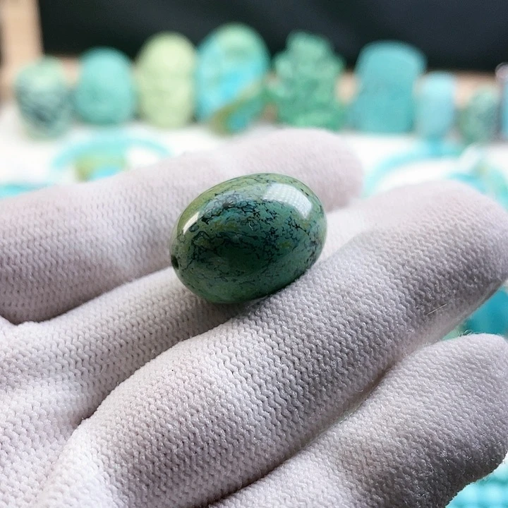 绿松石配饰未镶嵌