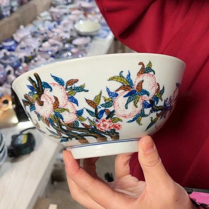 瓷片////直径17厘米。绿西西。