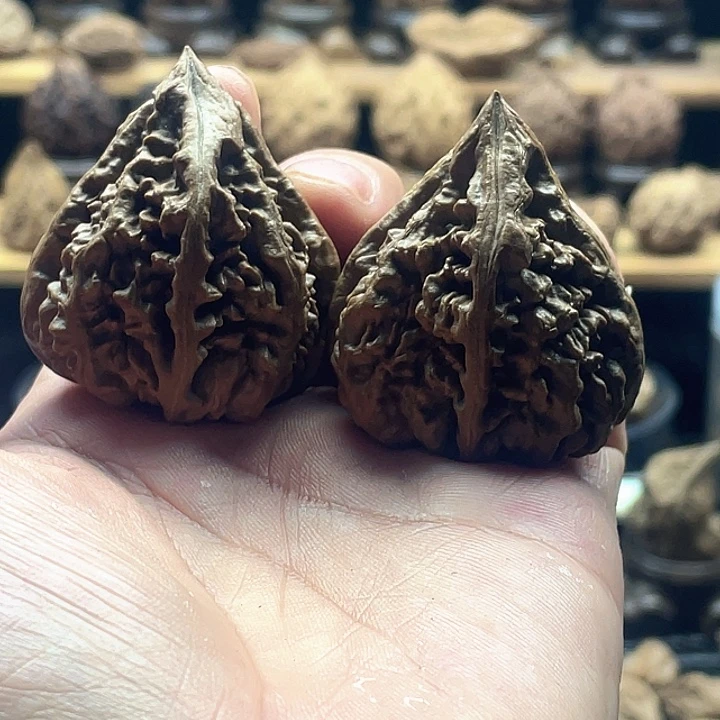 把件文玩核桃精品金字塔