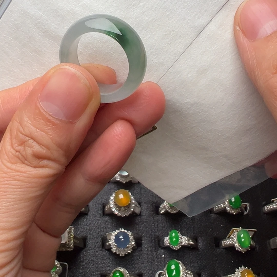 定制翡翠未镶嵌翡翠