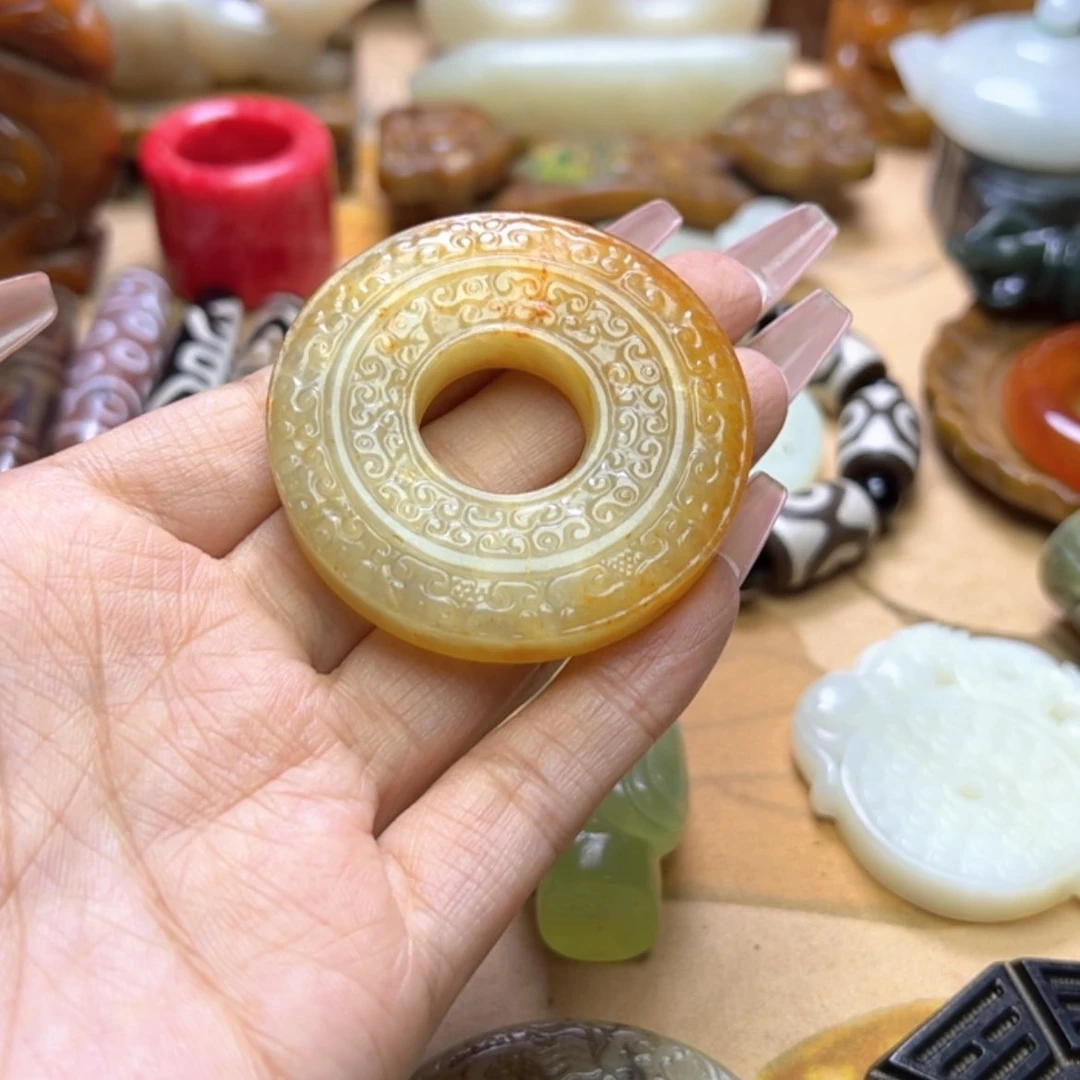 【闪购商品】蛇纹石玉颈饰未镶嵌