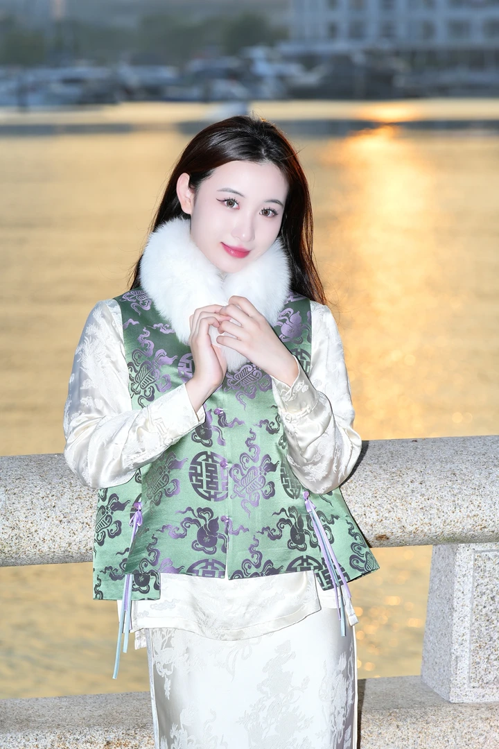 蓝大【眠枫】桑蚕丝新中式马甲6794