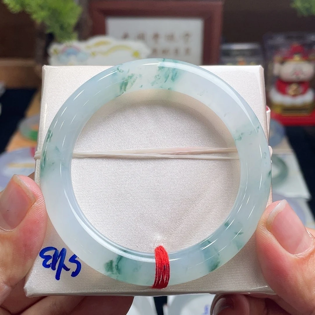 翡翠手镯未镶嵌53.7圆条