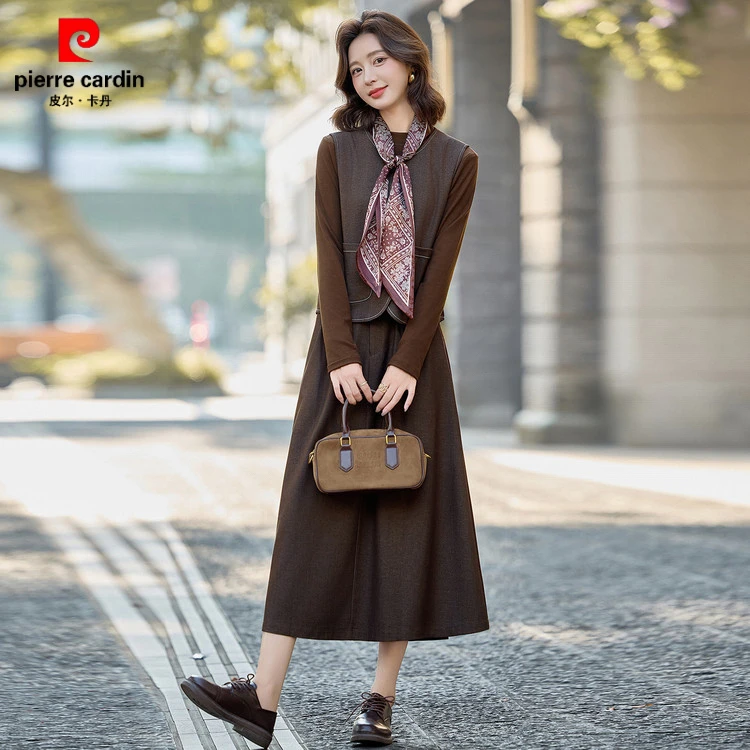皮尔卡丹马甲针织衫半身裙三件套女2025早秋新款优雅气质时尚丝巾