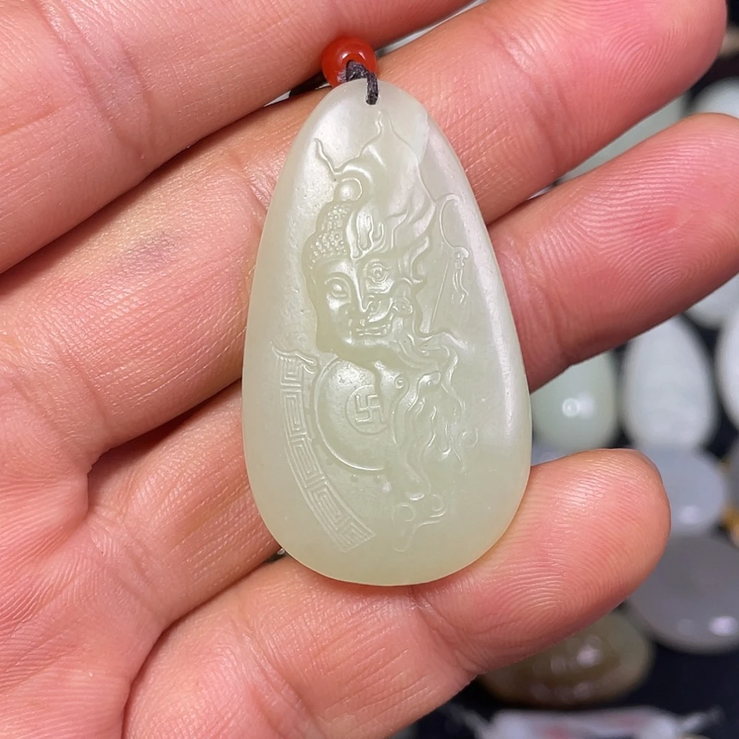 遇***贵和田玉未镶嵌颈饰吊坠