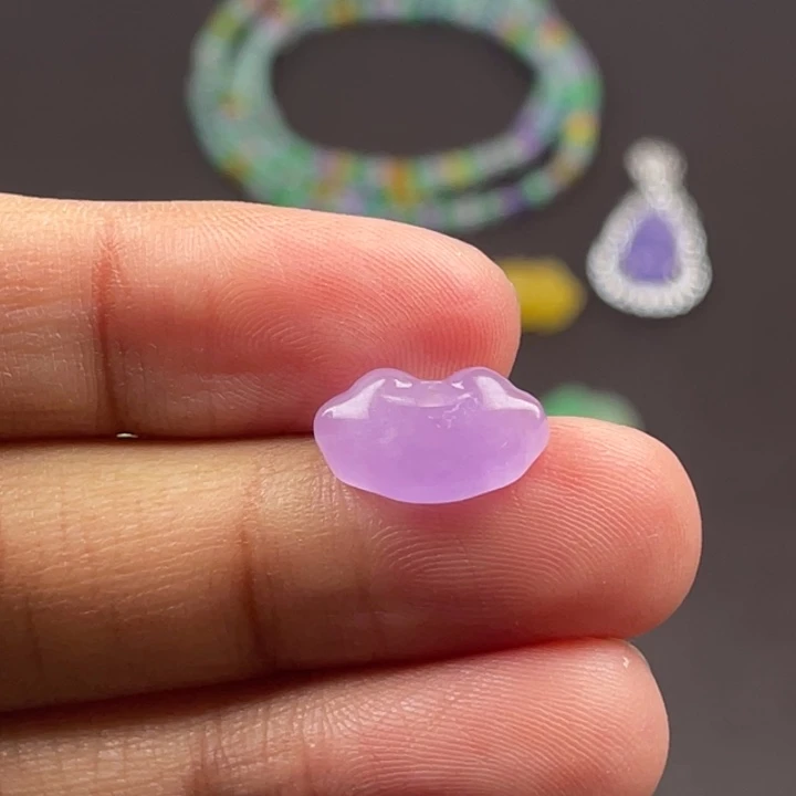 翡翠未镶嵌颈饰吊坠