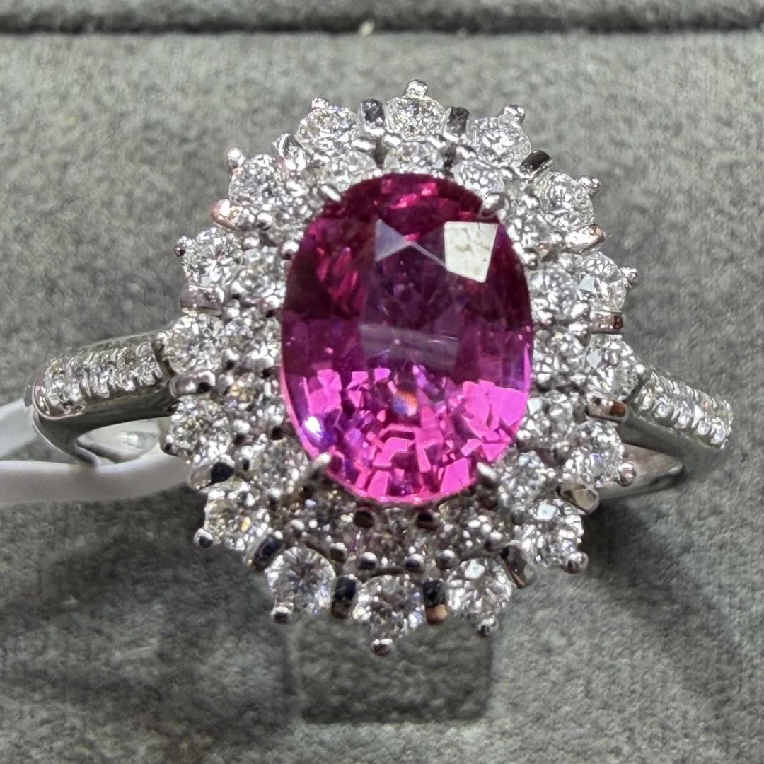 无烧莫桑比克［1.21克拉3.82g总重44粒钻石］18k红宝石戒指