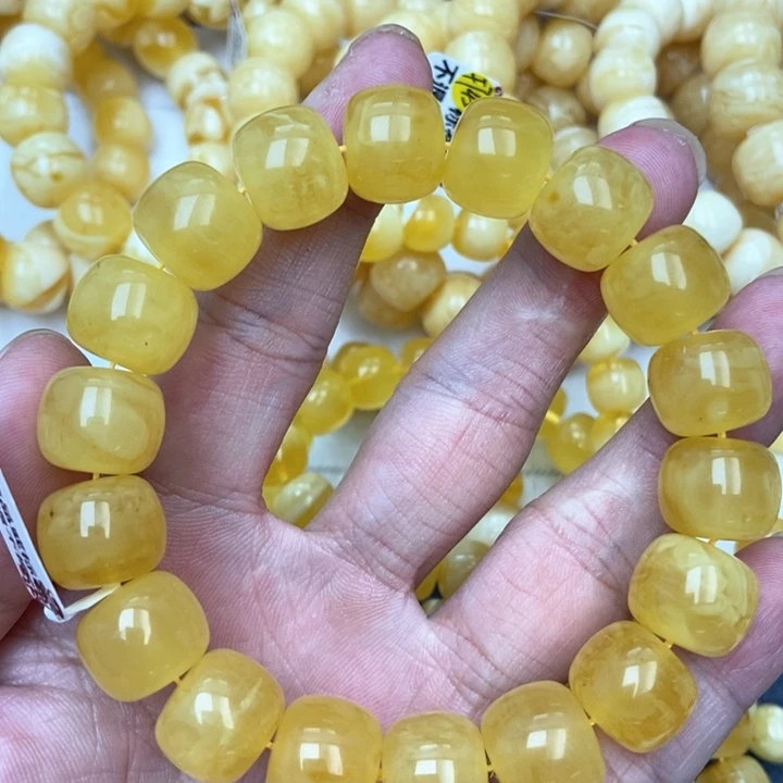 琥珀未镶嵌珠宝奇石8