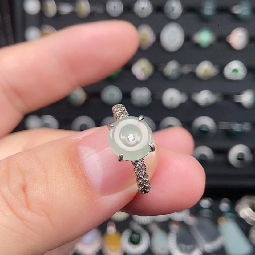 【闪购商品】银S925镶嵌戒指翡翠