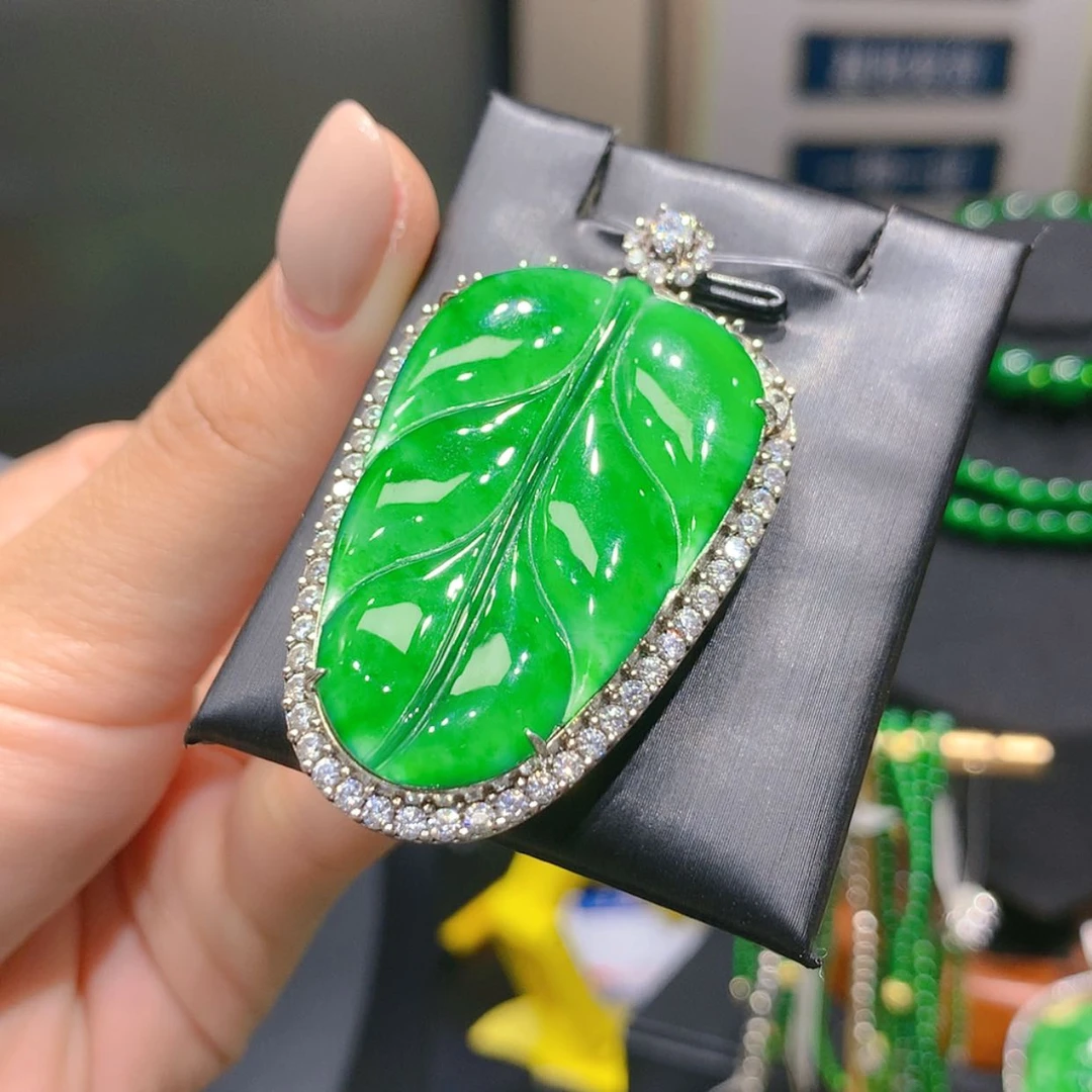 【闪购商品】颈饰银S925镶嵌翡翠6柒姐