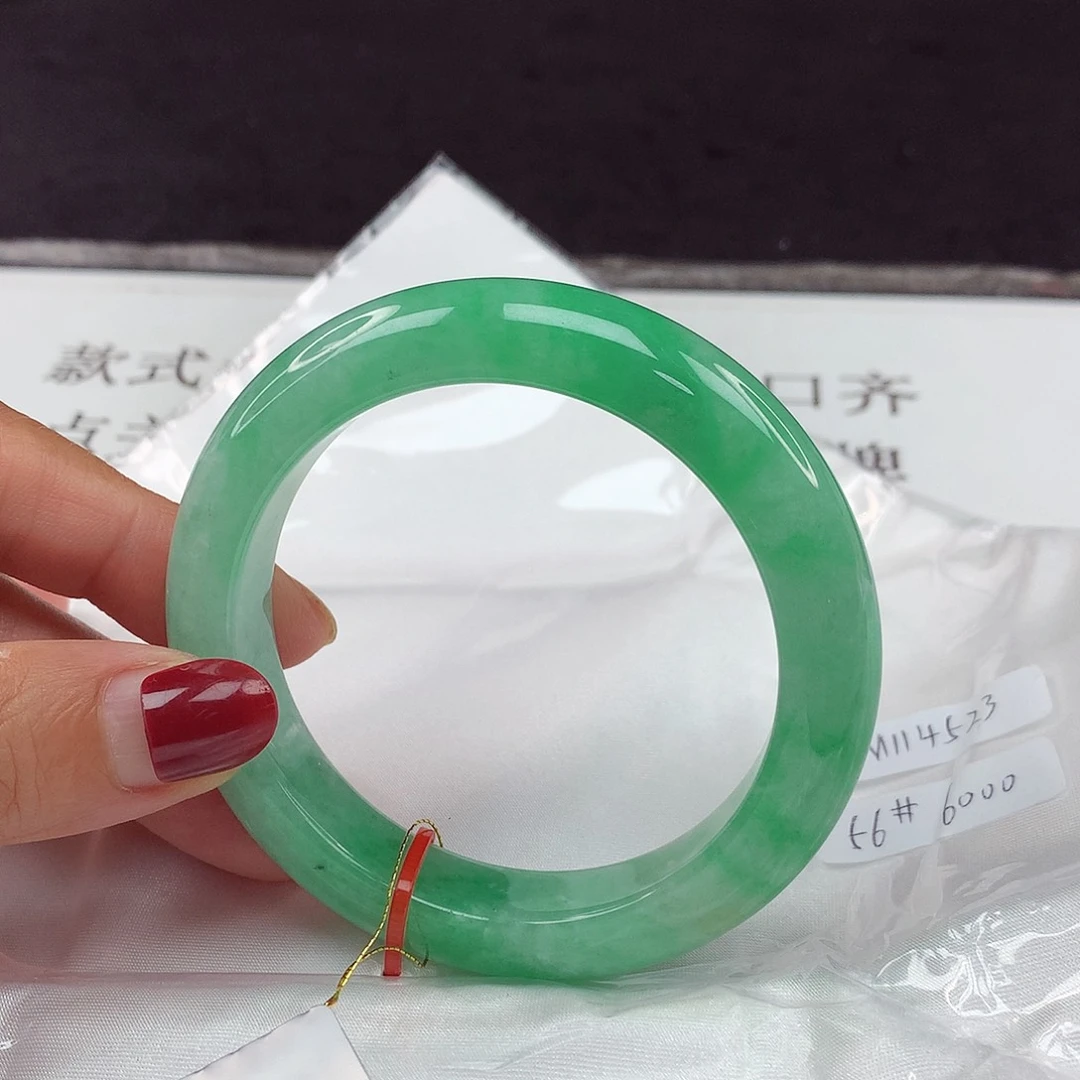 翡翠手镯未镶嵌56圈4523