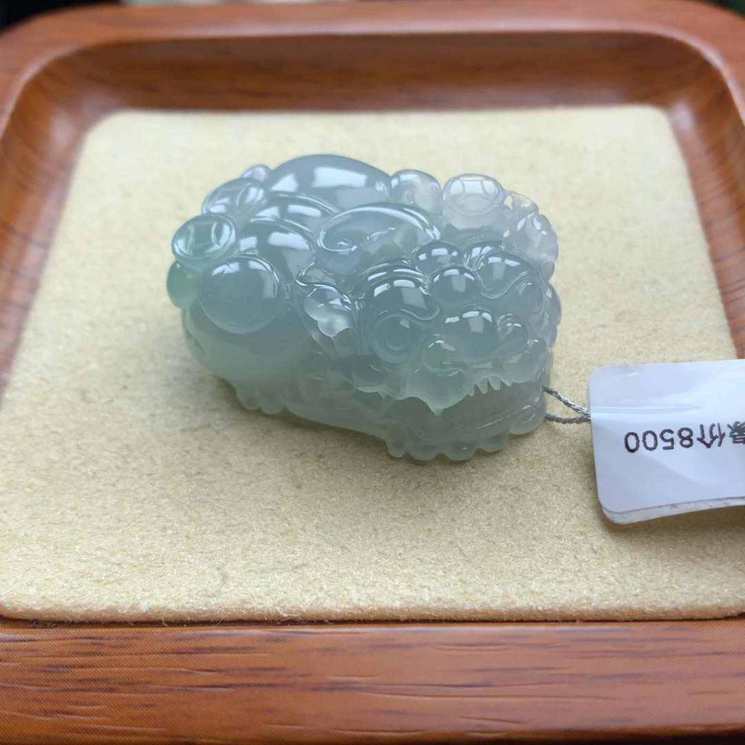 翡翠未镶嵌颈饰48