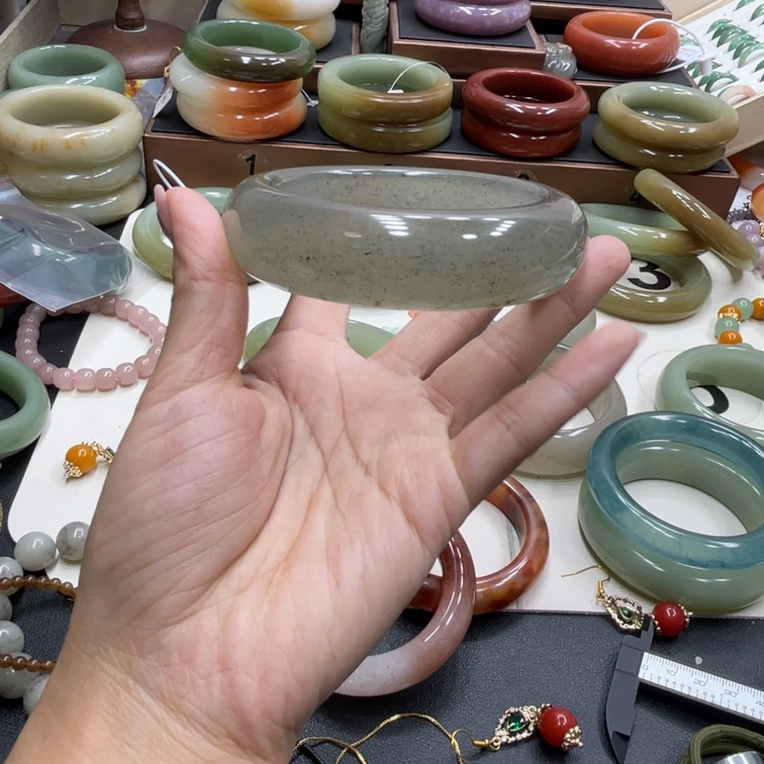 宝***贝石英岩玉未镶嵌珠宝奇石