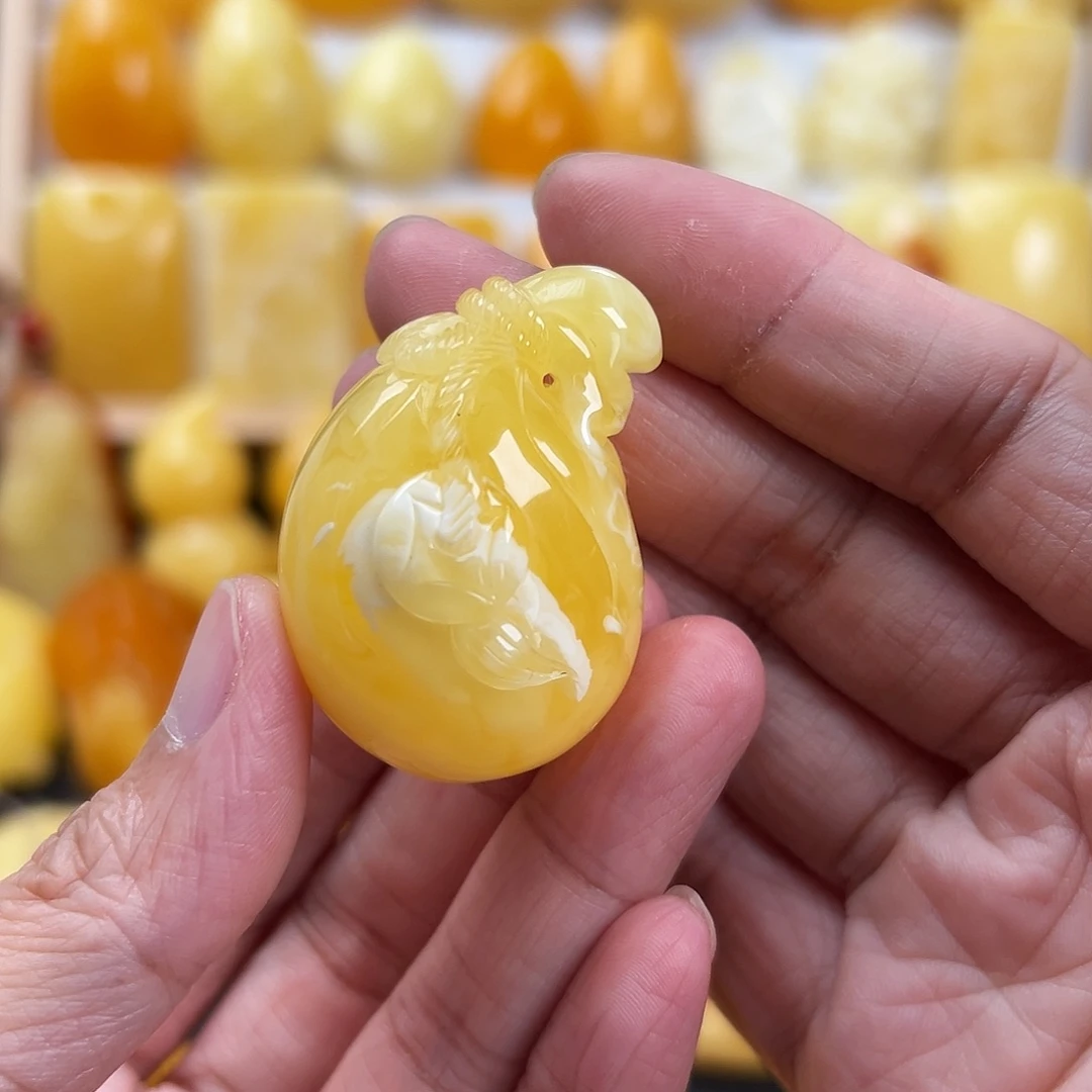 蜜蜡颈饰未镶嵌阿****）蜜蜡17.6克