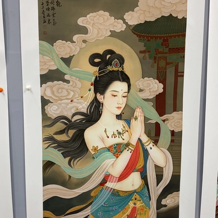 手绘作品等多种形式进行