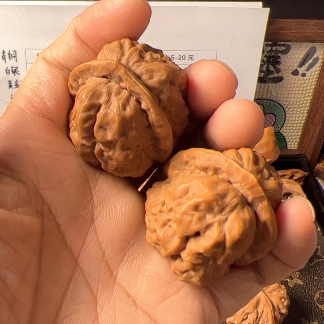 文玩核桃吊坠蛤蟆39修尖