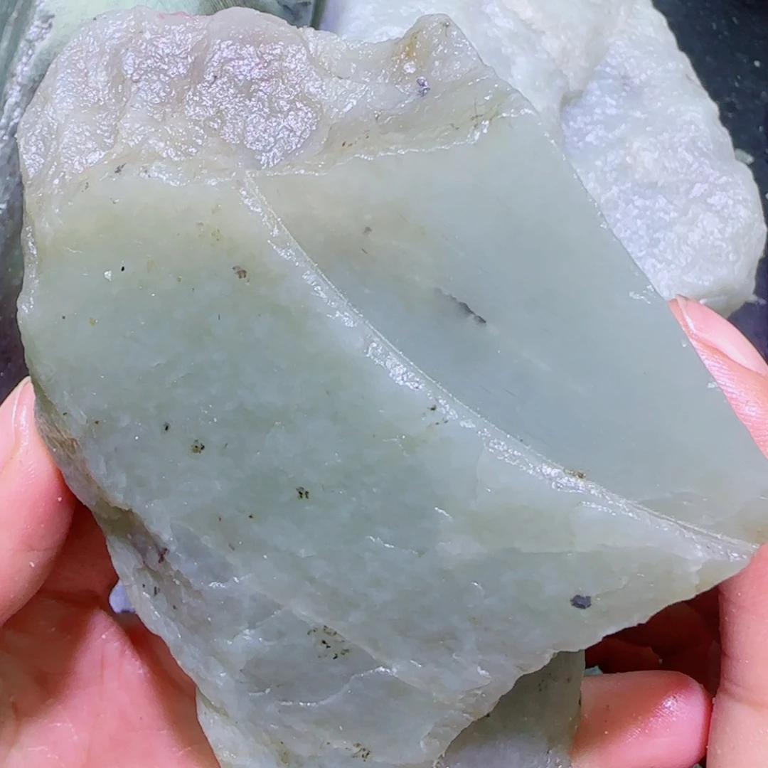 和田玉未镶嵌珠宝半成品