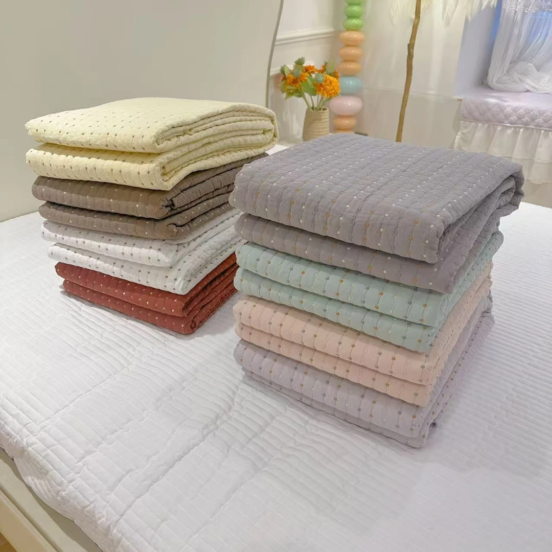 艾米莉（高端品质） 纯棉加棉多功能彩绣床盖三件套