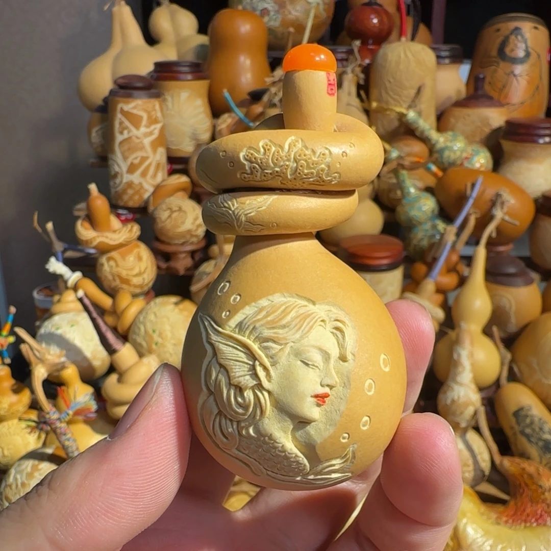 有机玻璃美人鱼雕刻