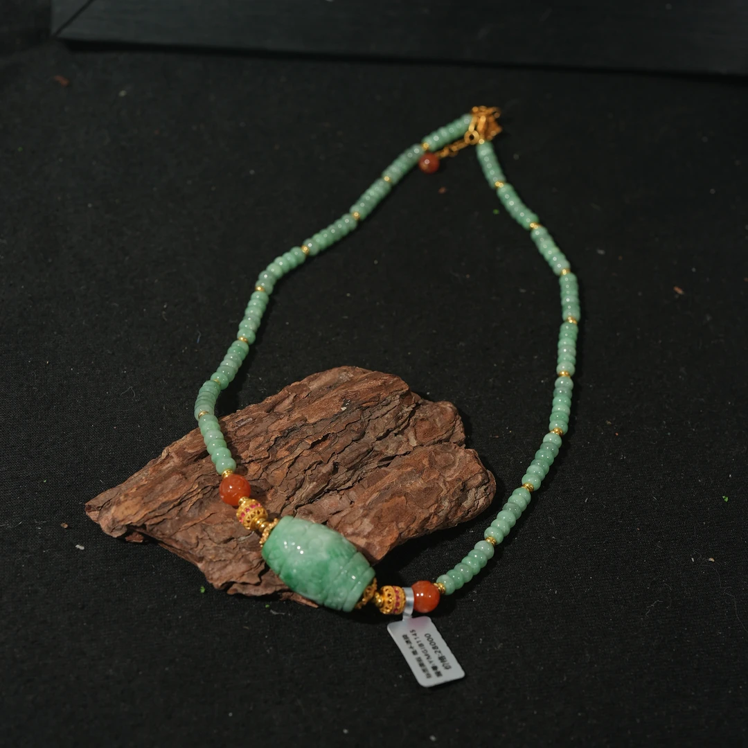 12.13香港王老板-翡翠吊坠k1160