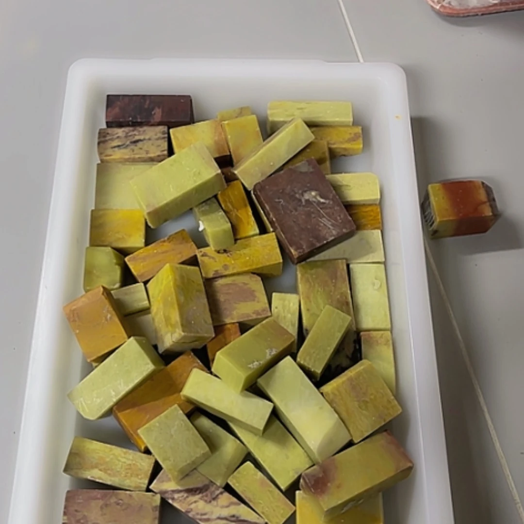 【闪购商品】青田石印石富**雨青田印石编号10