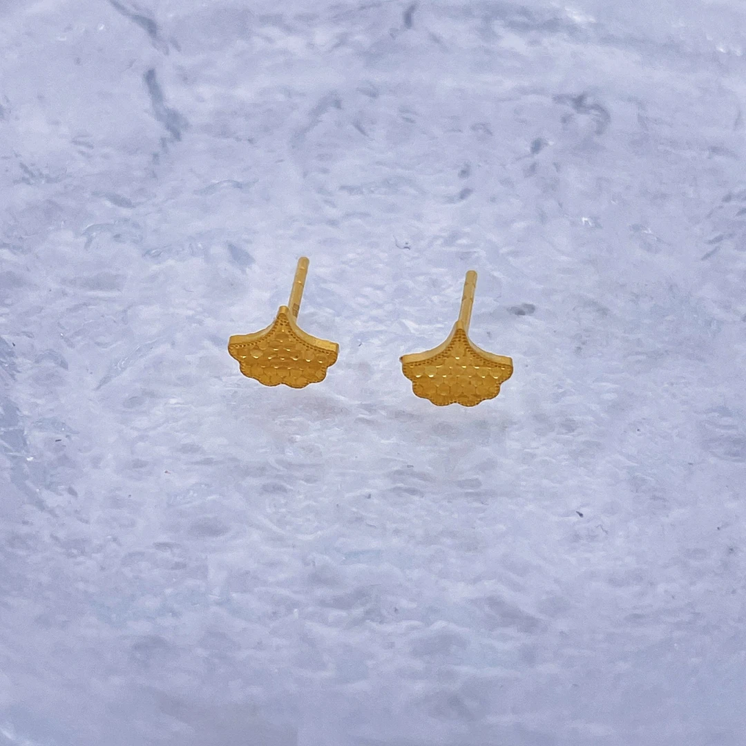 足金999黄金扇形金耳钉0.89 2409020012
