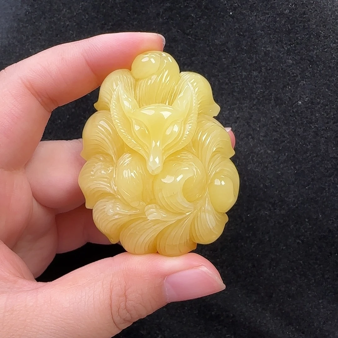 蜜蜡未镶嵌珠宝奇石
