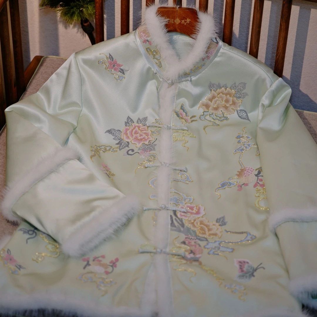 【绿罗】非遗苏绣桑蚕丝打籽绣盘金绣貂毛边加绒国风网红外套绣花