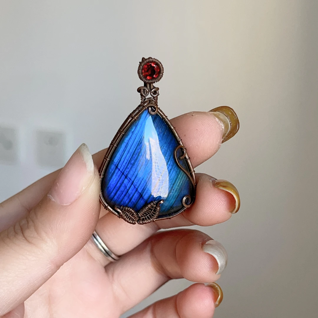 手工制作树叶首饰编织