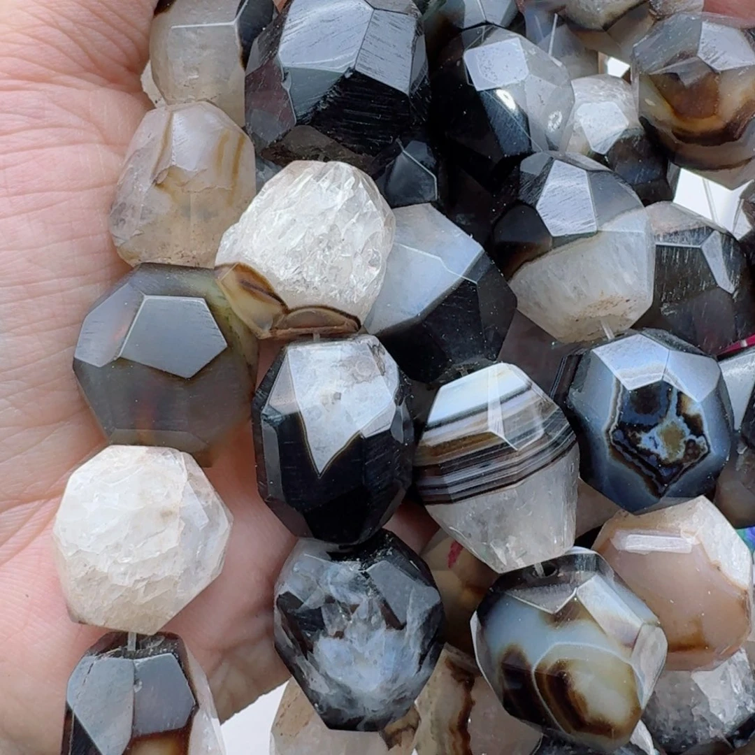 玛瑙/玉髓合金珠宝半成品j***a18切面随型玛瑙晶