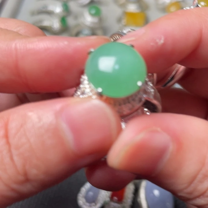 翡翠未镶嵌戒指缅甸天然翡翠