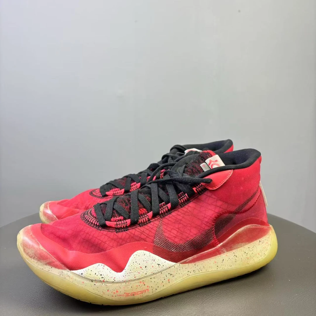 95新 maje 44码 KD12白红球鞋 非原盒