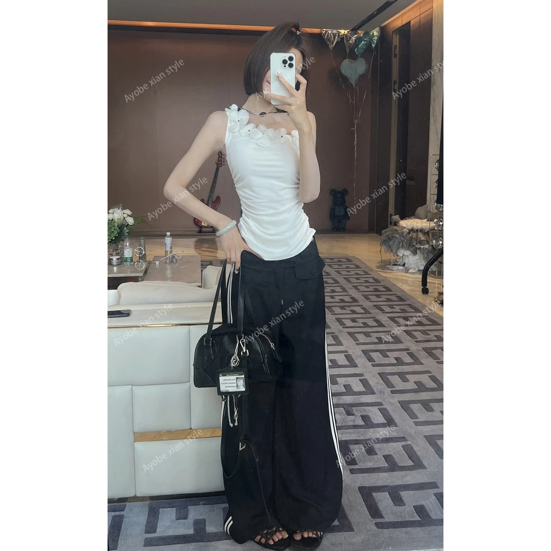 AYOBE小贤/天空漫游记  纯欲甜媚斜肩立体花朵飘带无袖显瘦辣妹风