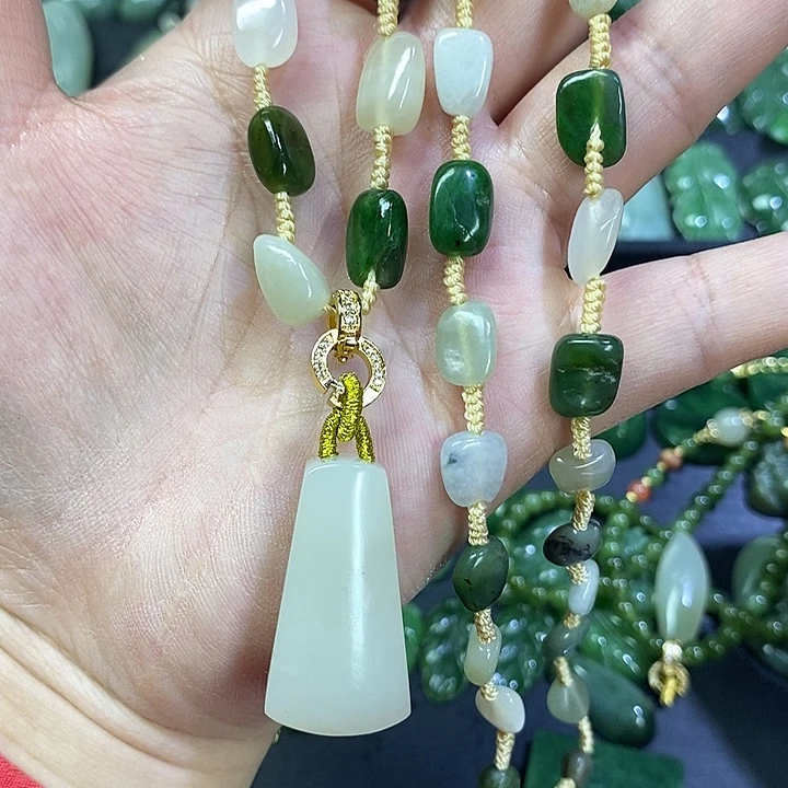 和田玉未镶嵌珠宝奇石