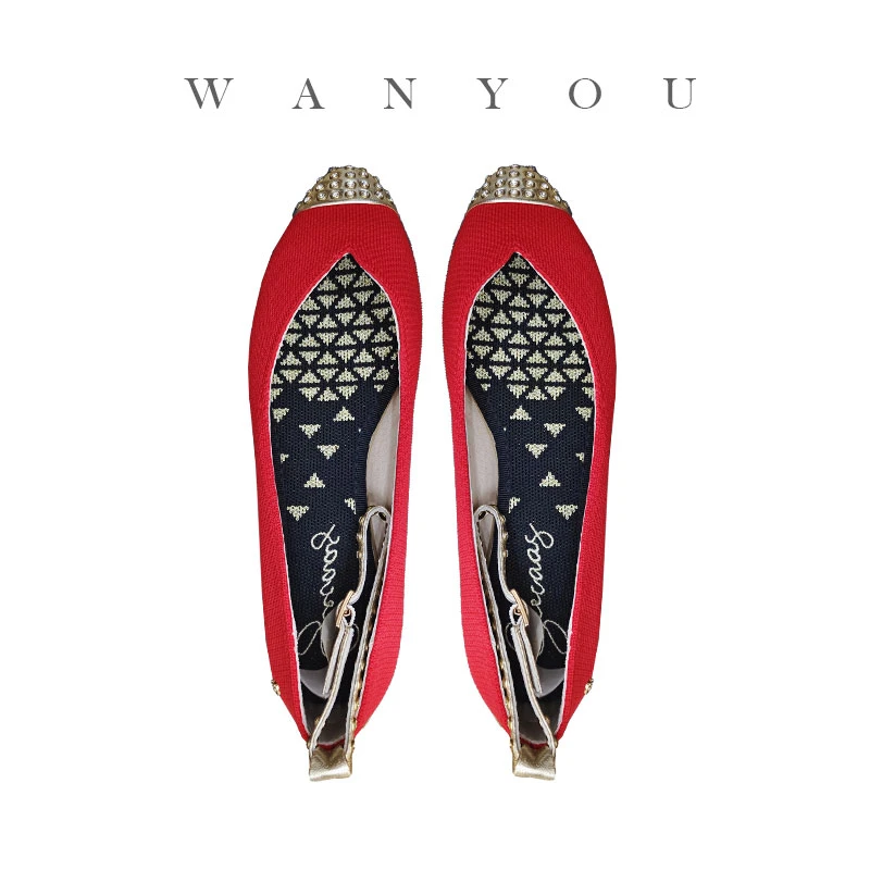 单鞋浅口一脚蹬坡跟圆头女鞋皮鞋女士红色鞋子中跟低跟尖头舒适