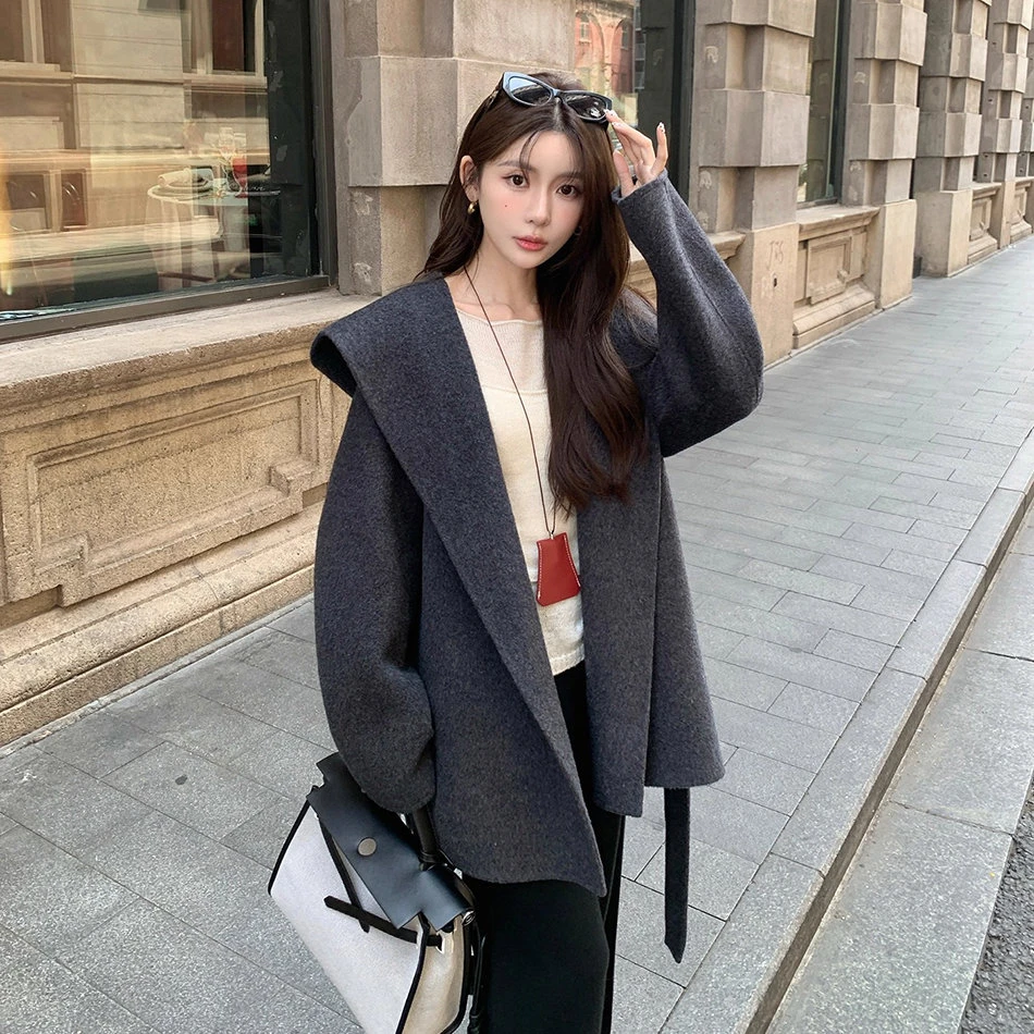 2025秋冬韩式斗篷双面绒毛呢外套女赫本风短款连帽小个子呢子大衣
