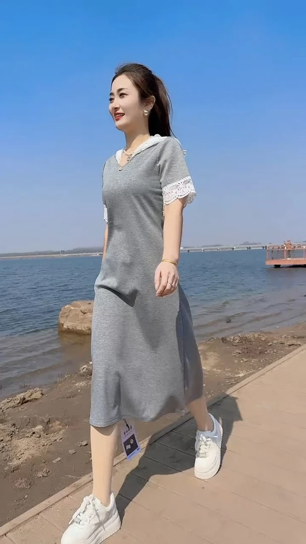 欧韩拼接时尚蕾丝黑色中长连衣裙2025春夏新款休闲显瘦气质连帽通